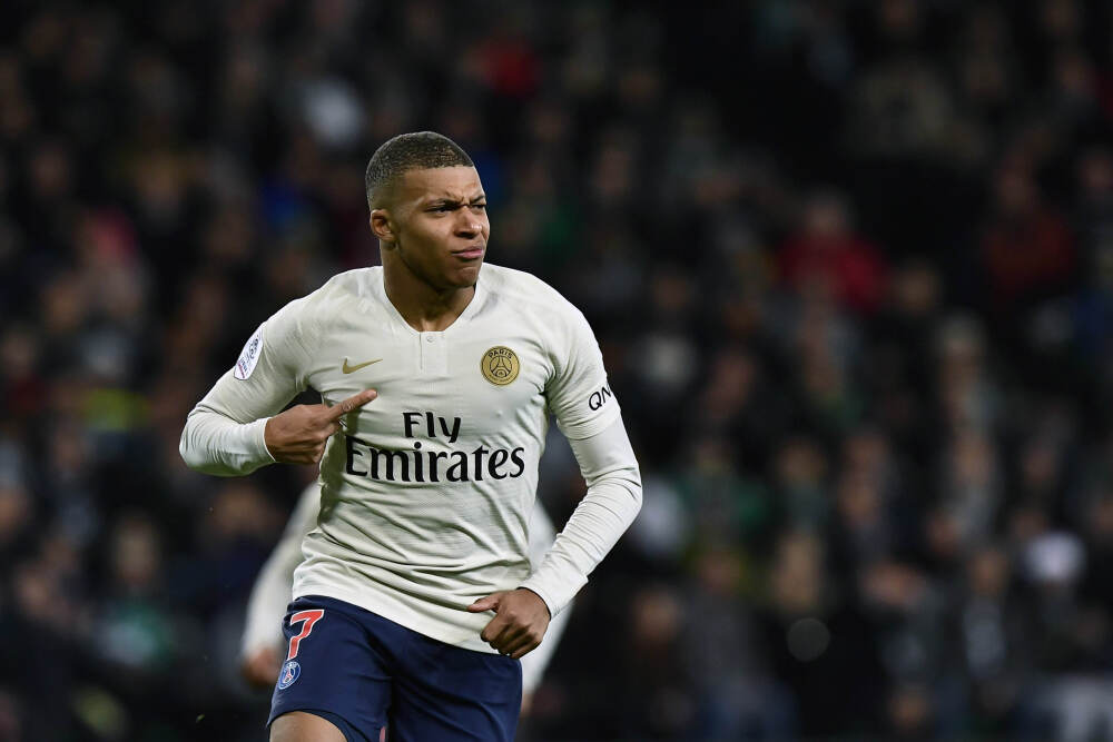 西媒：皇马计划引入私人投资者，这一举措在管理层引发了不安情绪